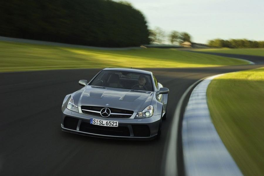  Mercedes-Benz SL65 AMG Black Series 2009 года  (фото 31 из 45)